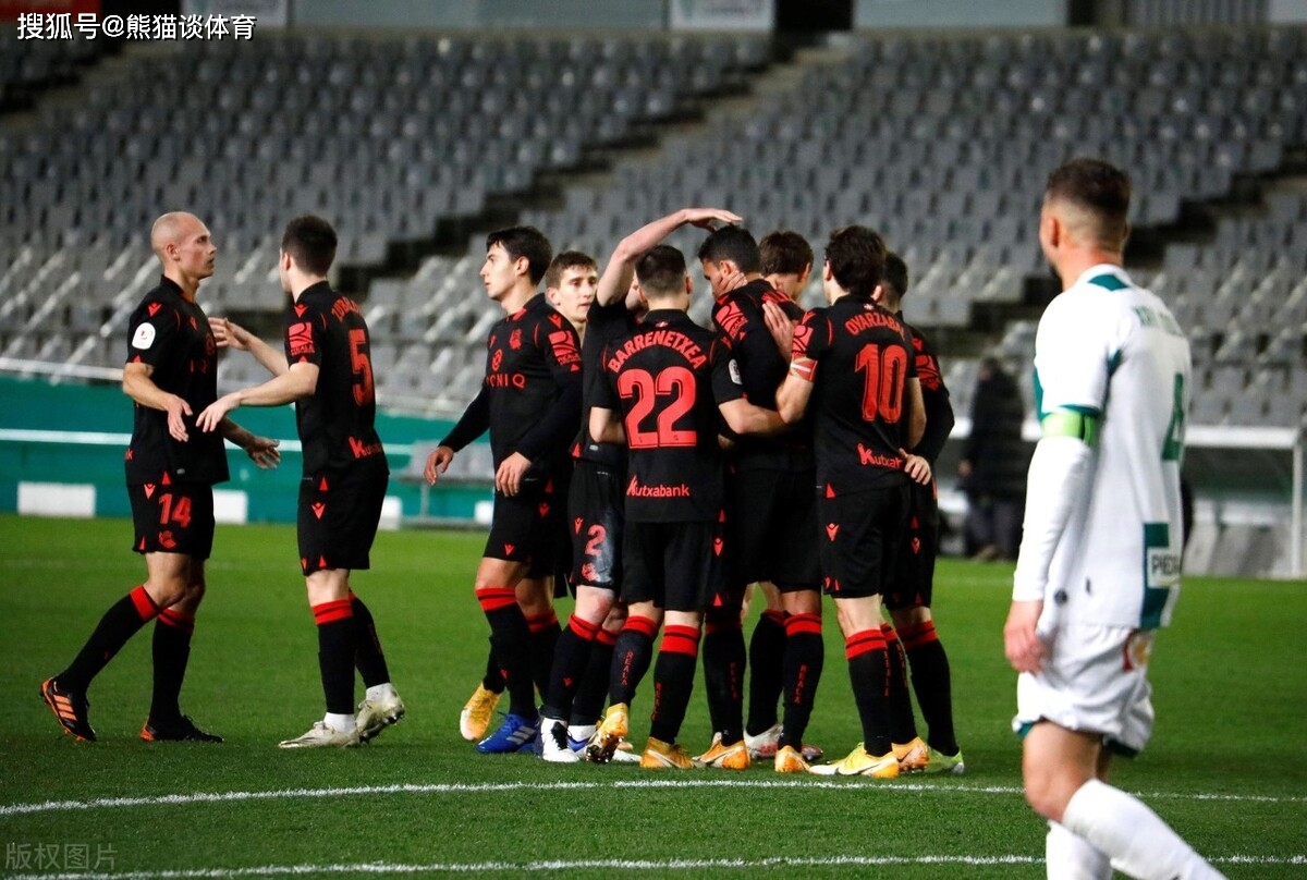 摩纳哥中场埃杜战胜伤病复出状态良好